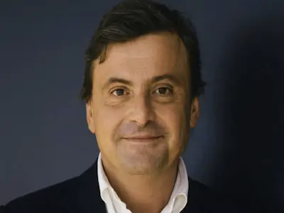 Carlo Calenda raccomanda Monetrioxil